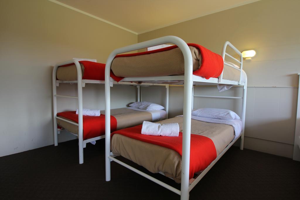 Snowy Mountains Resort And Function Centre Adaminaby Zimmer foto