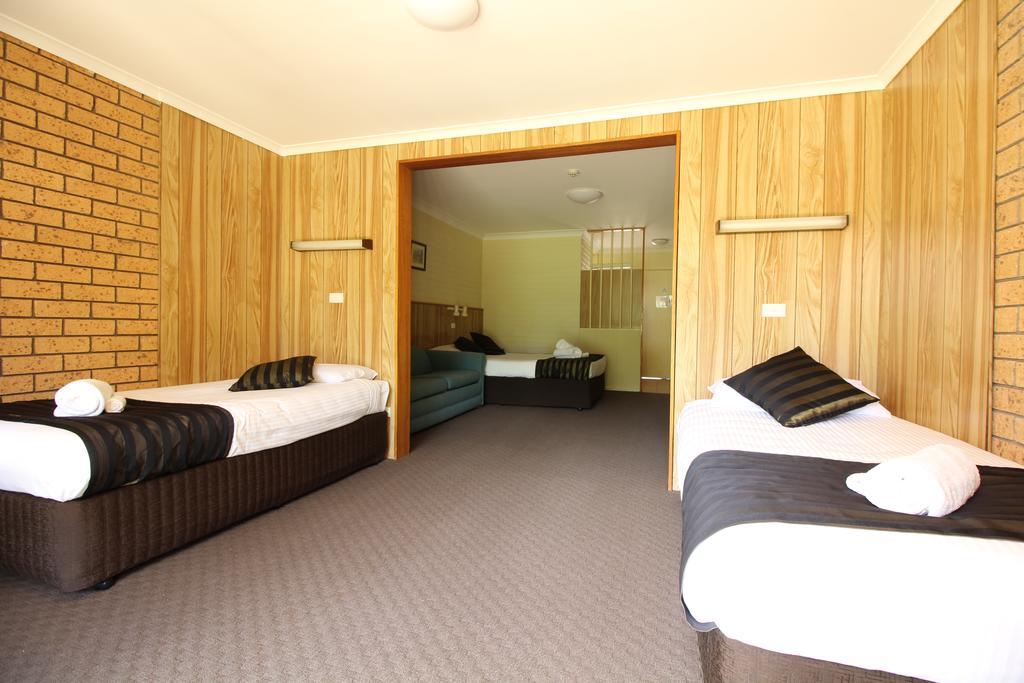 Snowy Mountains Resort And Function Centre Adaminaby Zimmer foto